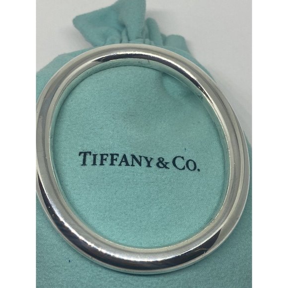 SOLD!!!! Tiffany & Co. Round Tube Oval Classic Bangle Brace 7 1/4” Pouch - Picture 8 of 8